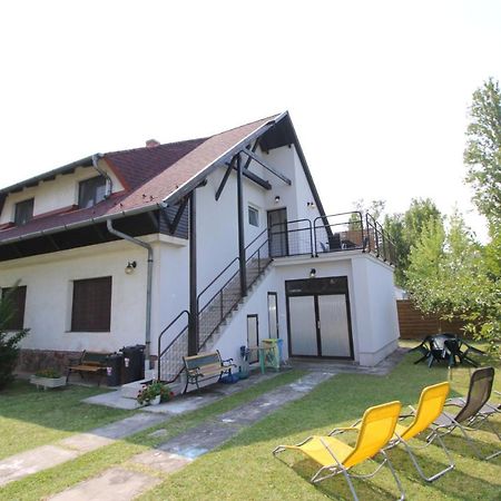 Nefelejcs Villa Zamárdi Екстериор снимка