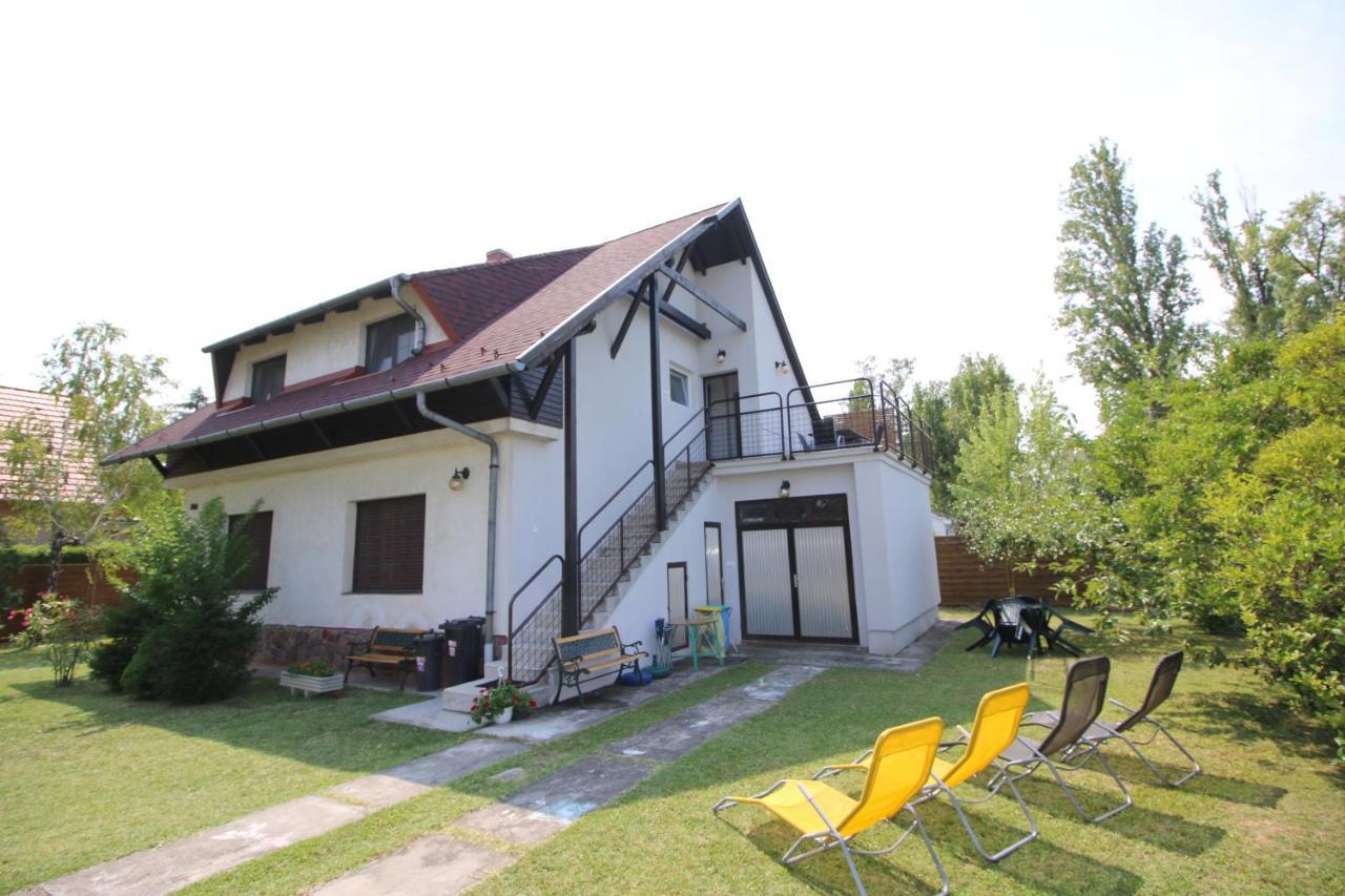 Nefelejcs Villa Zamárdi Екстериор снимка