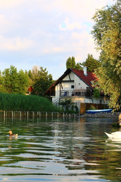 Nefelejcs Villa Zamárdi Екстериор снимка